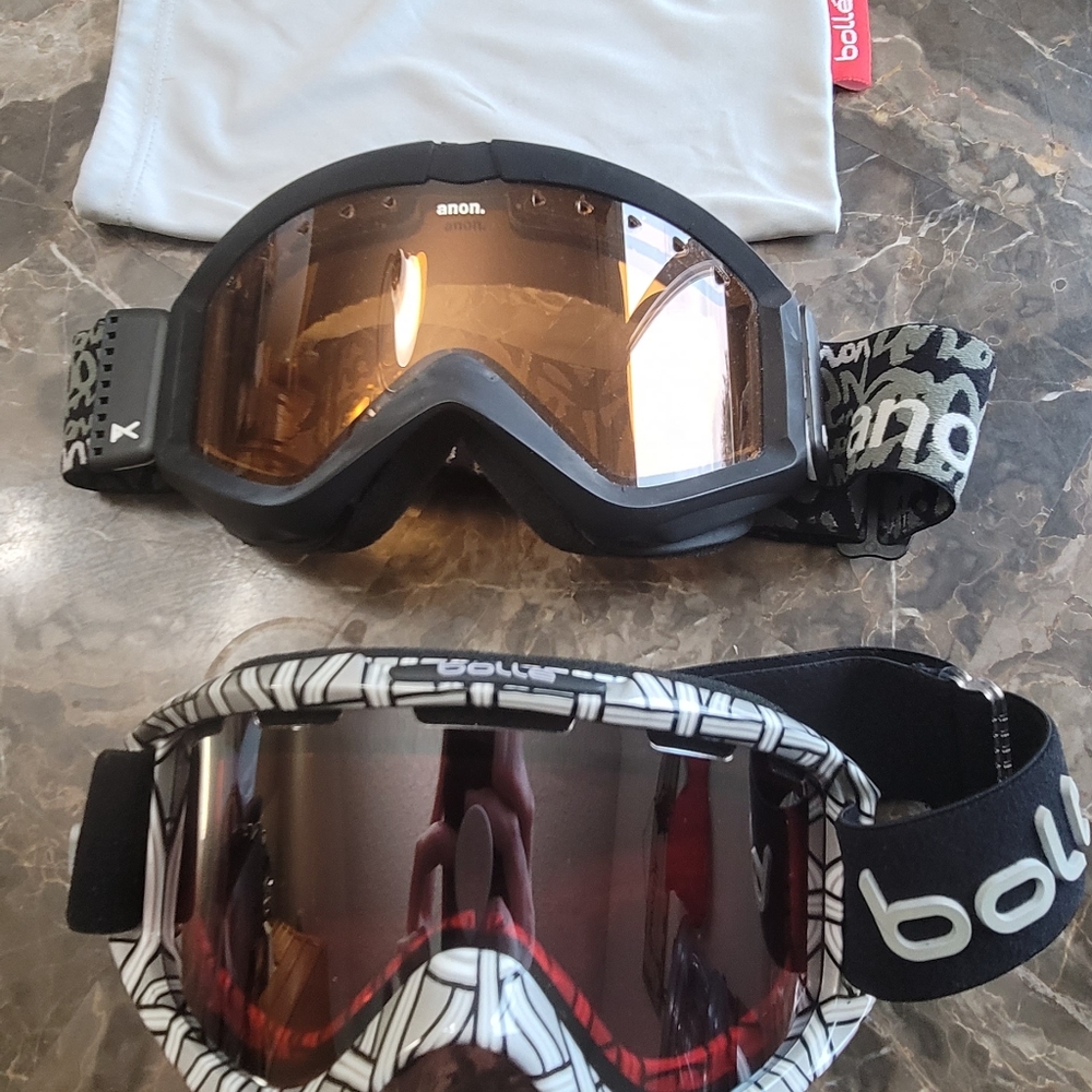 Snow goggles snowboarding skiing